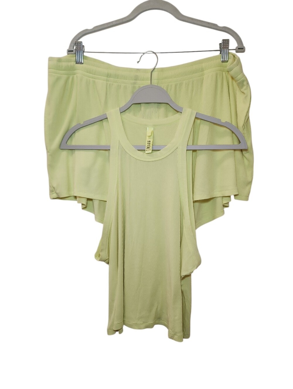 Skims soft lounge tank/ short set  Light Lime Women's Ribbed Tank Top  Size 3X